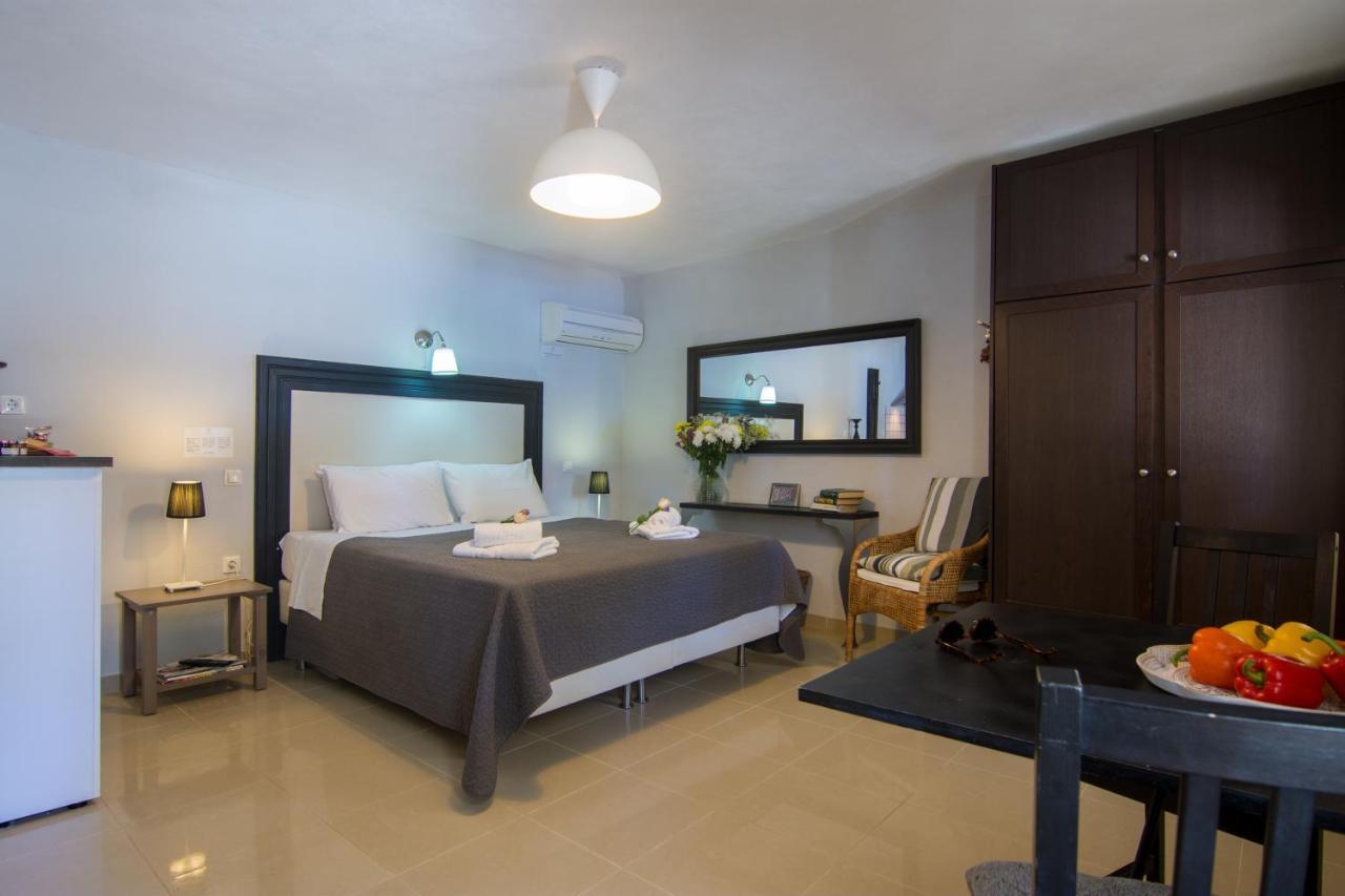 Villa Elaia Suites & Apartments No.4 ไกออส ภายนอก รูปภาพ
